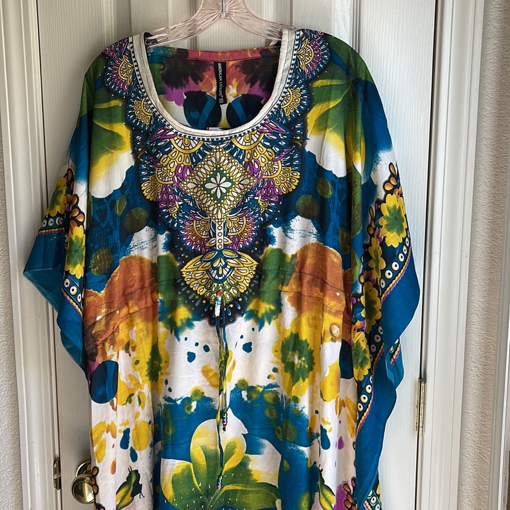 NWT AMERICAN LEISURE COLORFUL FLORAL PRINT CAFTAN ONE SIZE